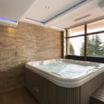 6 raisons de prendre du temps pour soi dans un spa jacuzzi